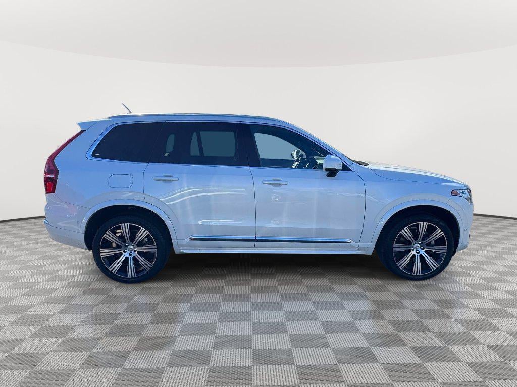 2025 Volvo XC90 B5 Plus