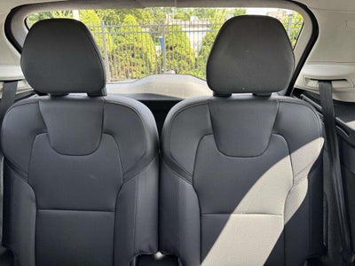 2025 Volvo XC90 B5 Plus