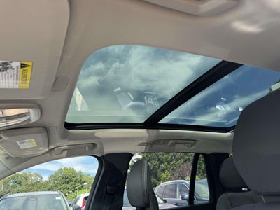 2025 Volvo XC90 B5 Plus