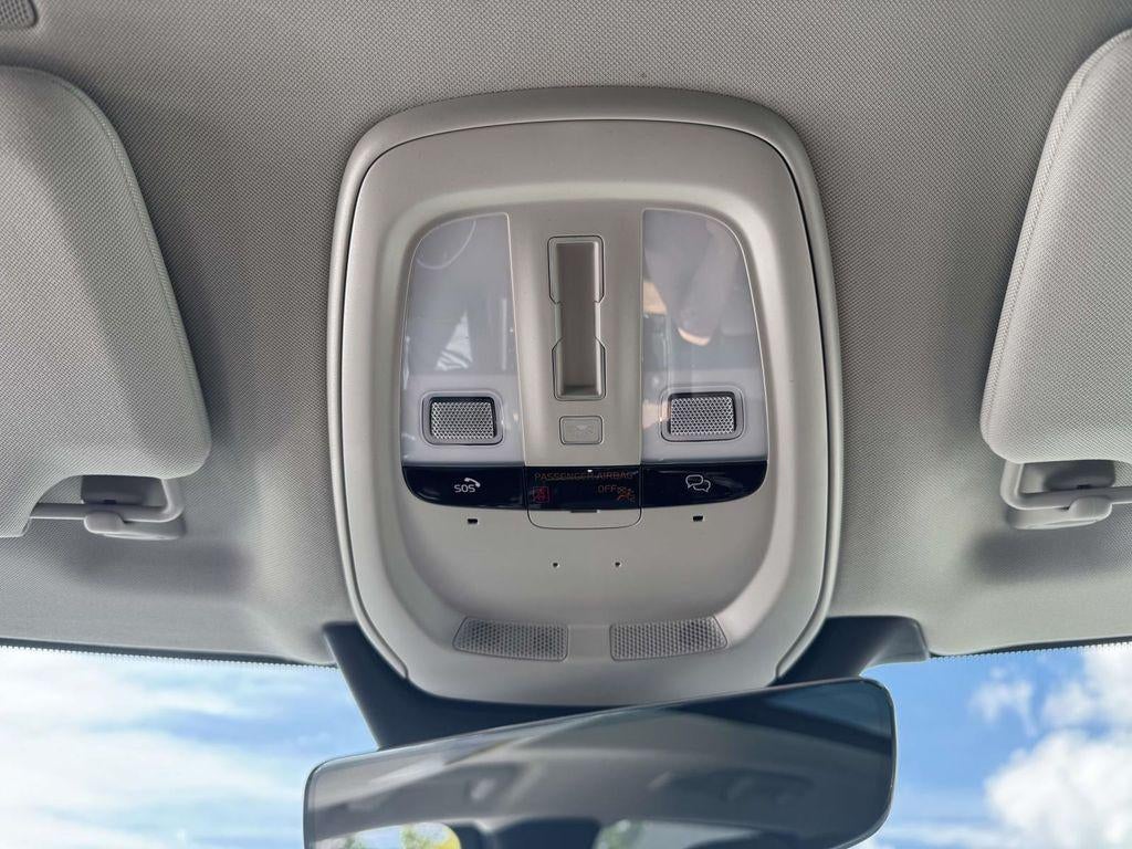 2025 Volvo XC90 B5 Plus