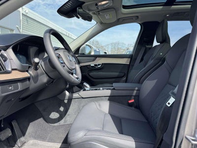 2026 Volvo XC90 Plus, B5 AWD Gas (mild hybrid), Gasoline, Bright, 7 Seats