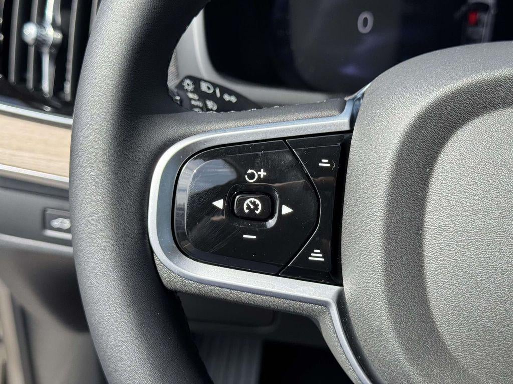 2026 Volvo XC90 Plus, B5 AWD Gas (mild hybrid), Gasoline, Bright, 7 Seats