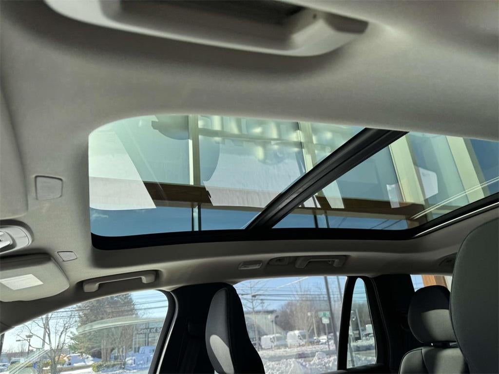 2026 Volvo XC90 Plus, B5 AWD Gas (mild hybrid), Gasoline, Bright, 7 Seats