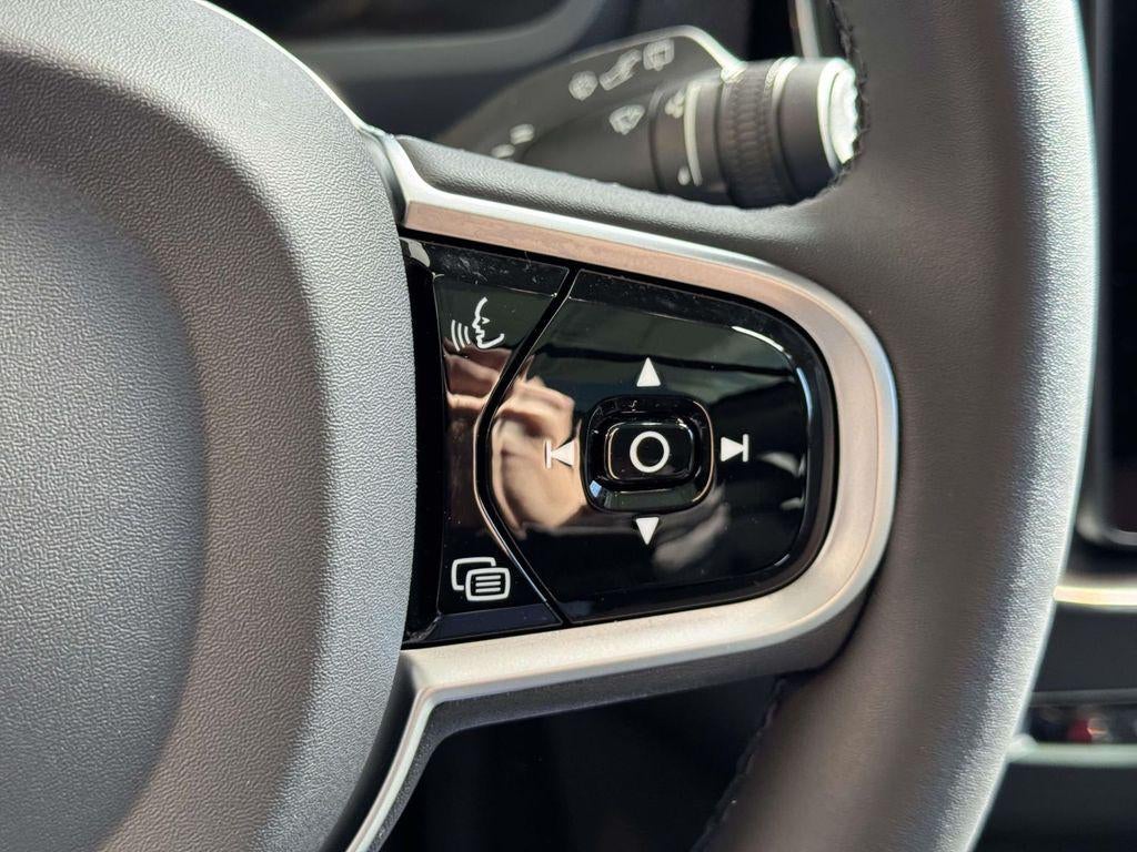 2026 Volvo XC90 Plus, B5 AWD Gas (mild hybrid), Gasoline, Bright, 7 Seats