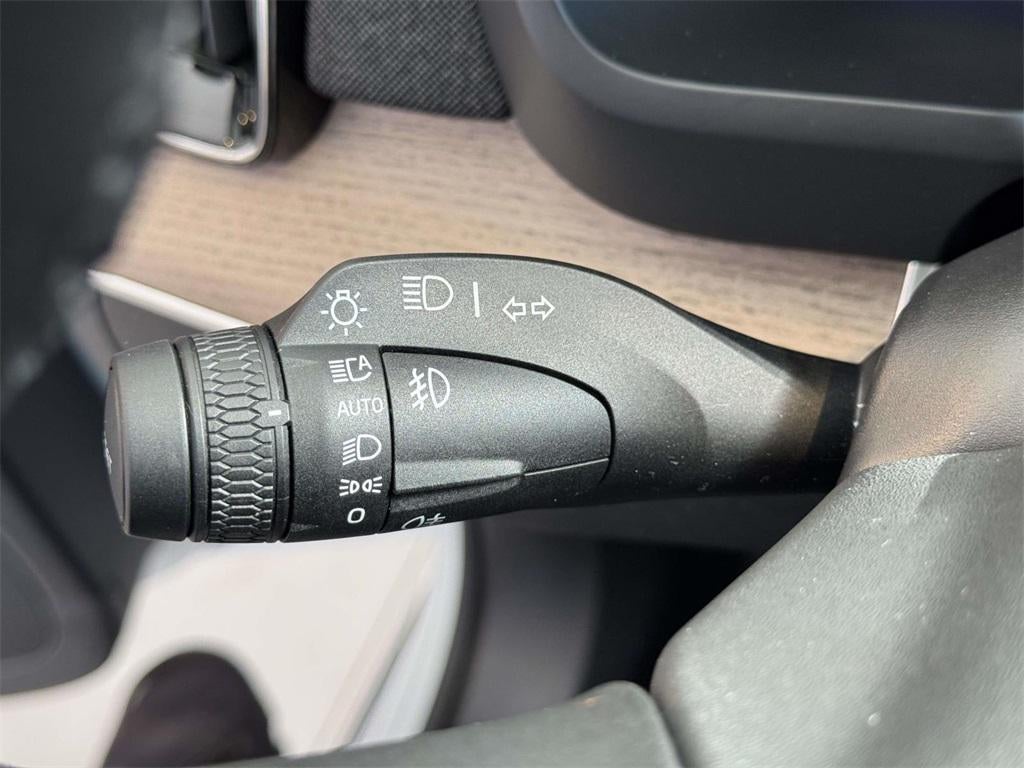 2026 Volvo XC90 Plus, B5 AWD Gas (mild hybrid), Gasoline, Bright, 7 Seats