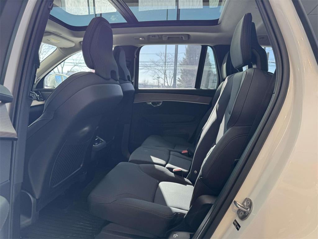 2026 Volvo XC90 Plus, B5 AWD Gas (mild hybrid), Gasoline, Bright, 7 Seats