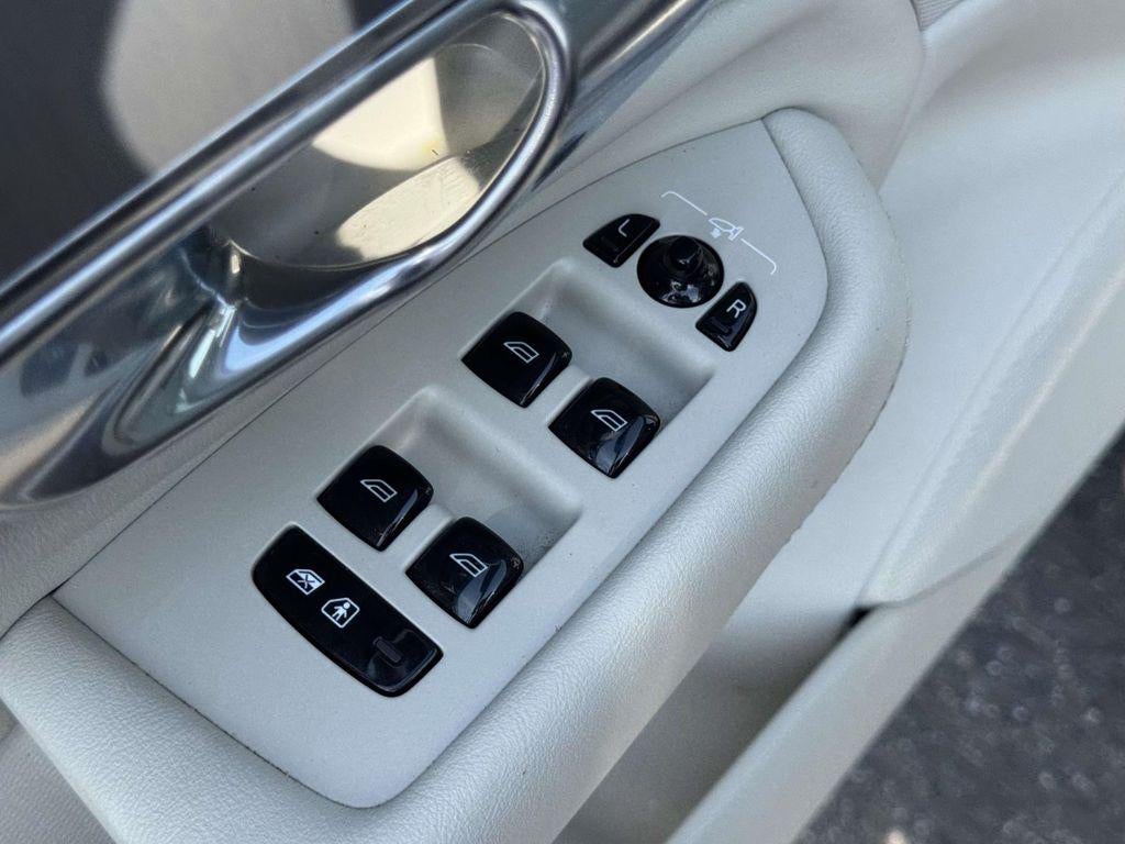 2025 Volvo XC90 B5 Core