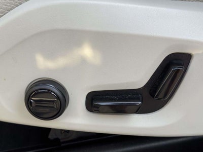 2025 Volvo XC90 B5 Core