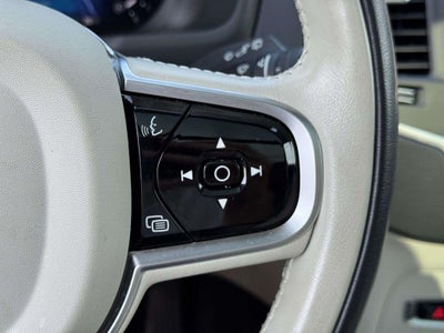2025 Volvo XC90 B5 Core