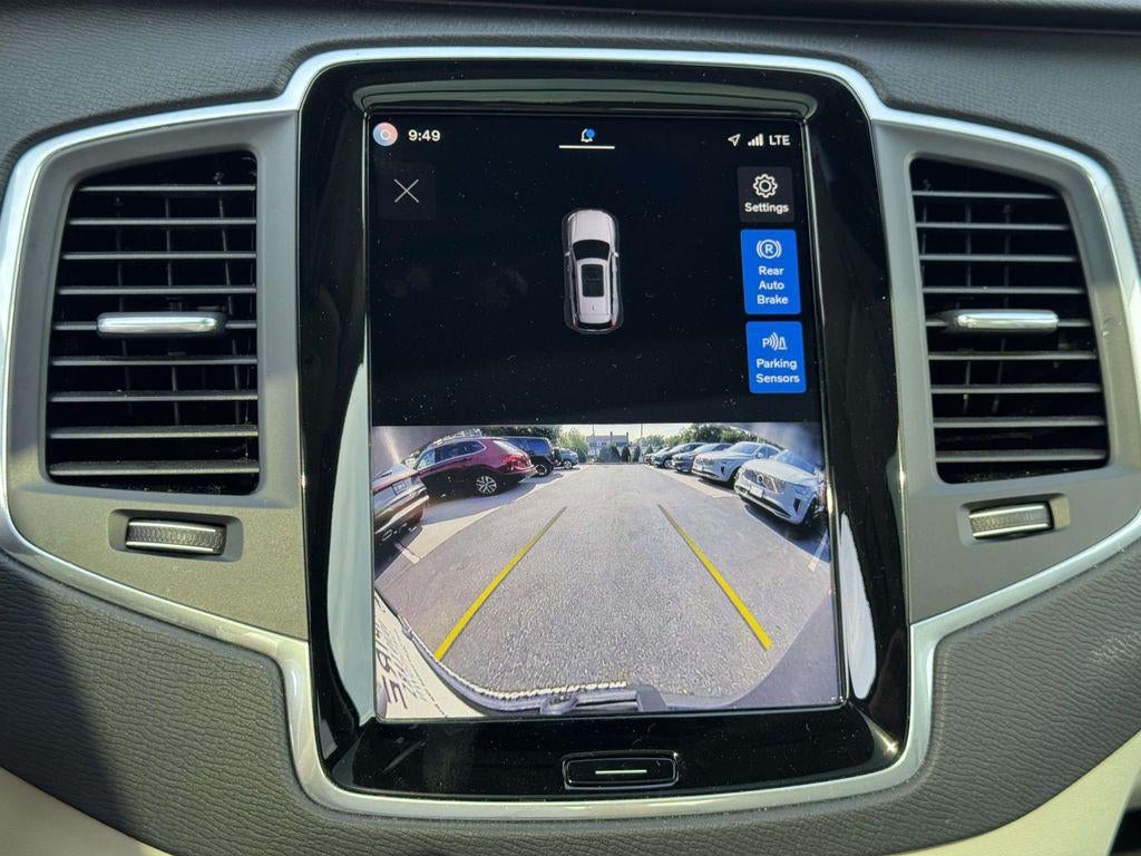 2025 Volvo XC90 B5 Core