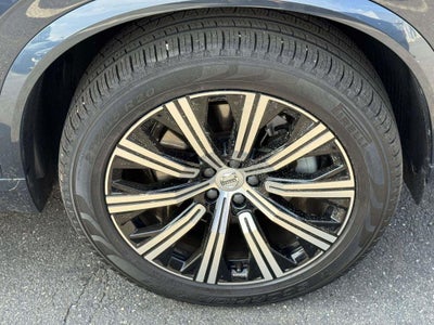 2025 Volvo XC90 B5 Core