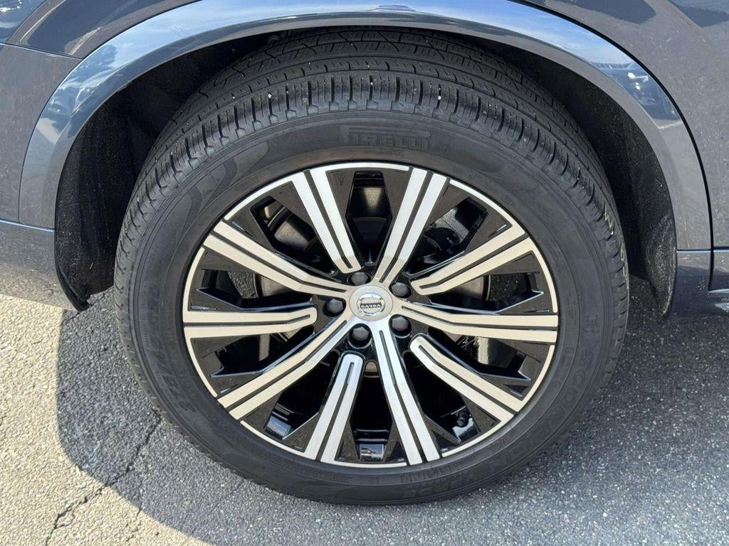 2025 Volvo XC90 B5 Core
