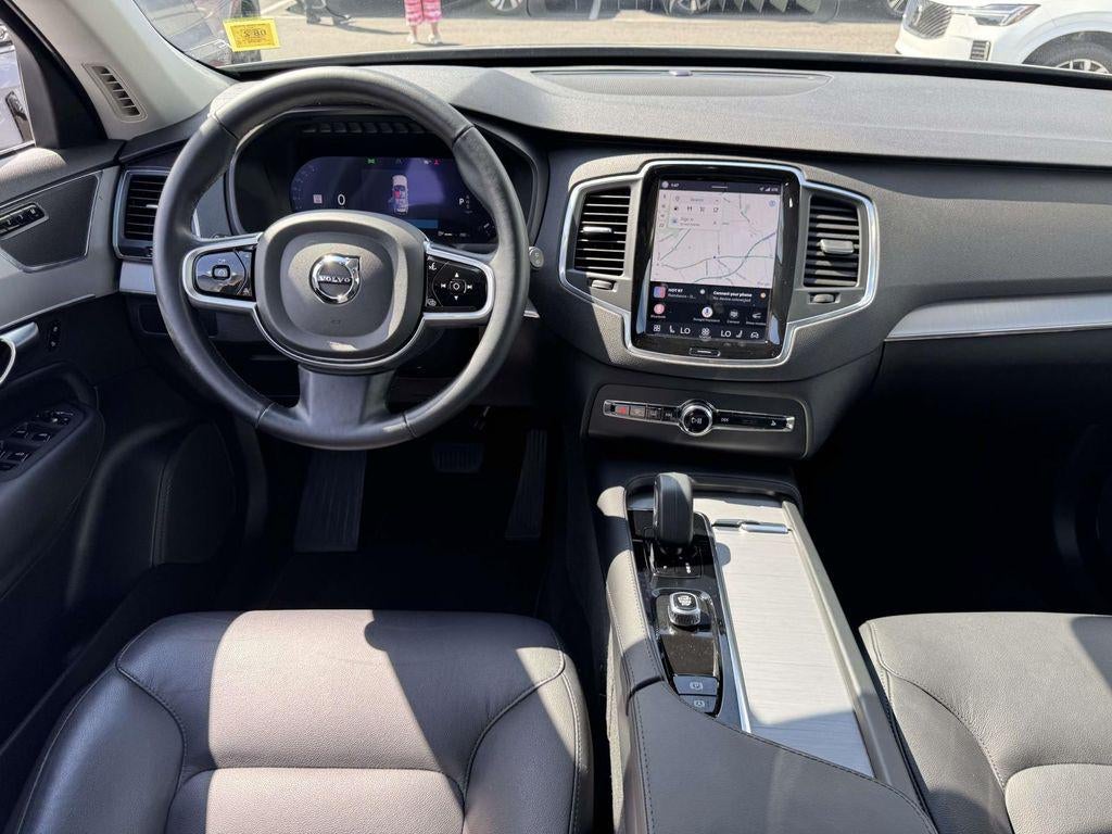 2025 Volvo XC90 B5 Core