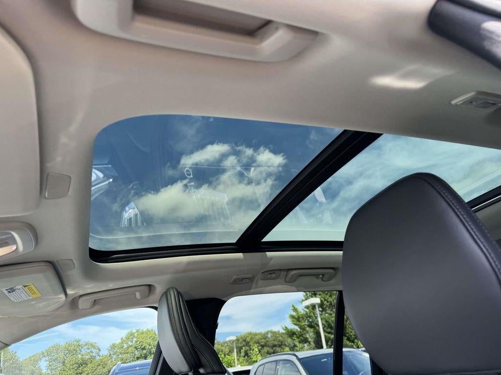 2025 Volvo XC90 B5 Core