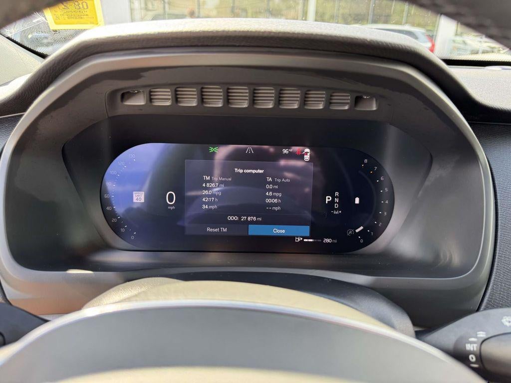 2025 Volvo XC90 B5 Core