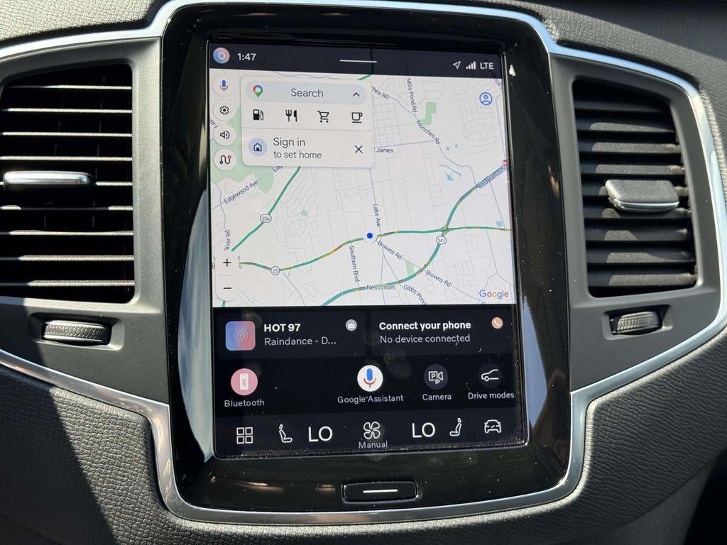 2025 Volvo XC90 B5 Core