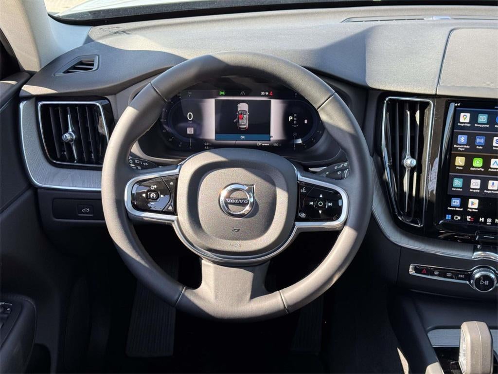 2025 Volvo XC60 B5 Plus