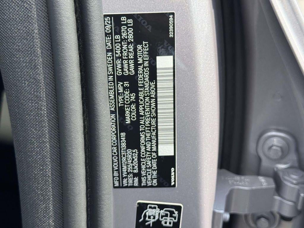 2026 Volvo XC60 B5 Plus