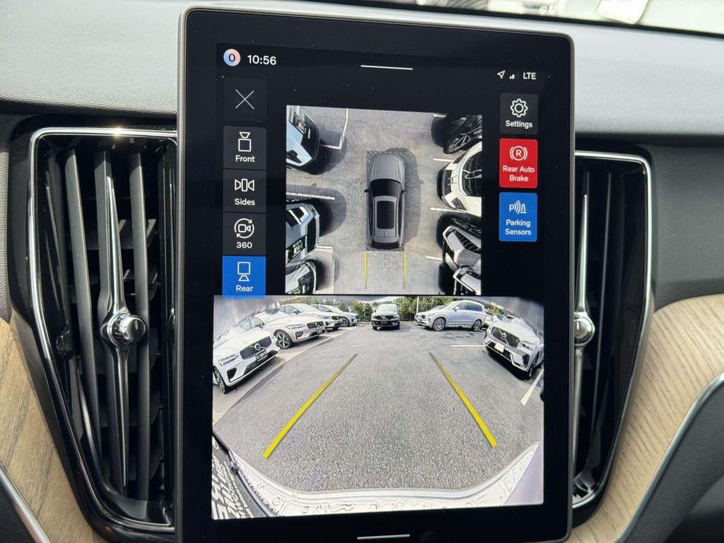 2026 Volvo XC60 B5 Plus