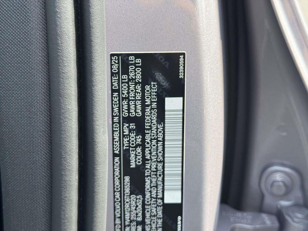 2026 Volvo XC60 B5 Plus