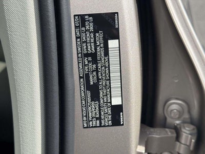 2025 Volvo XC60 B5 Plus