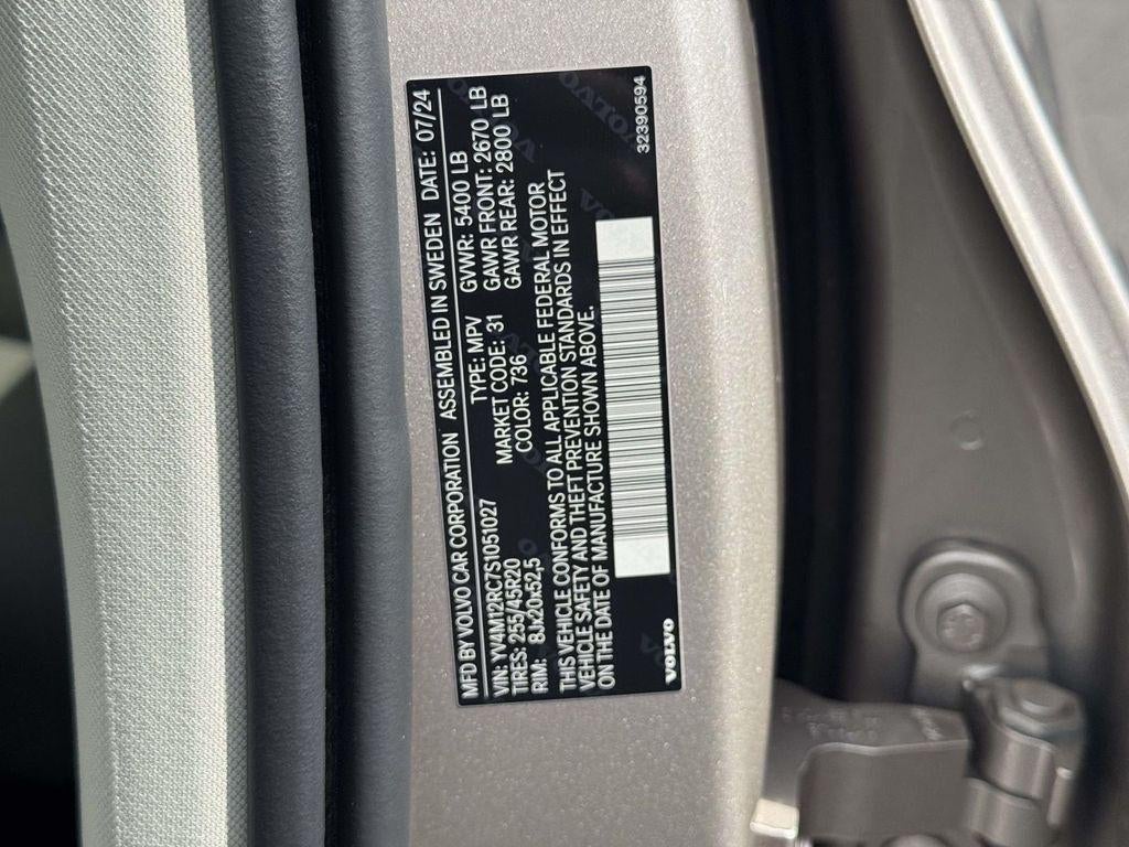 2025 Volvo XC60 B5 Plus