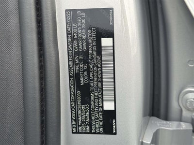 2025 Volvo XC60 B5 Plus