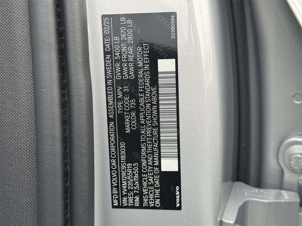 2025 Volvo XC60 B5 Plus