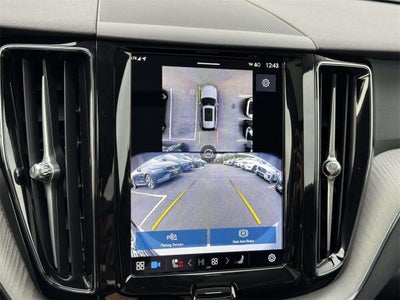 2025 Volvo XC60 B5 Plus