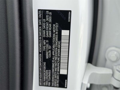 2026 Volvo XC60 B5 Plus