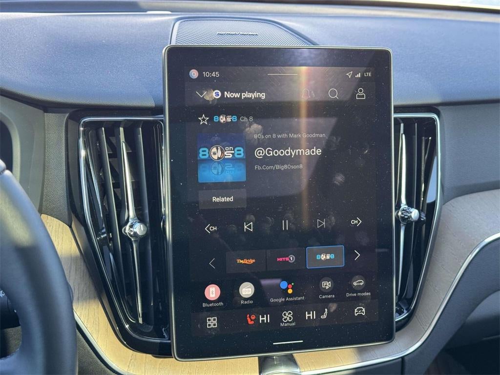 2026 Volvo XC60 B5 Plus