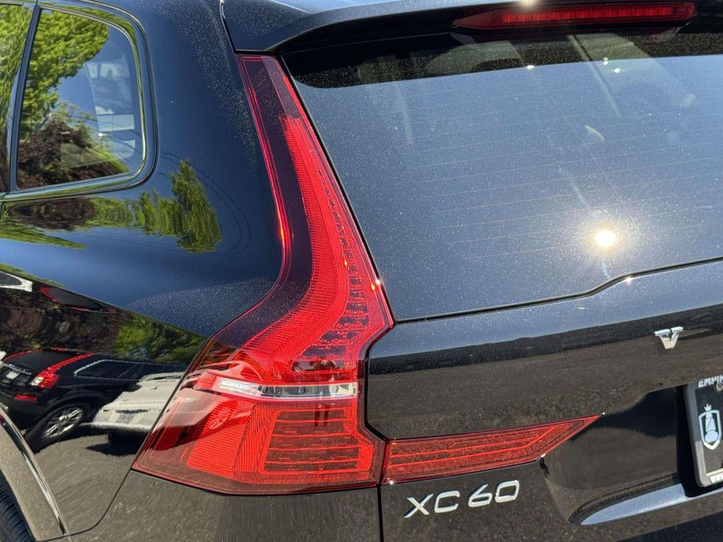 2025 Volvo XC60 B5 Core