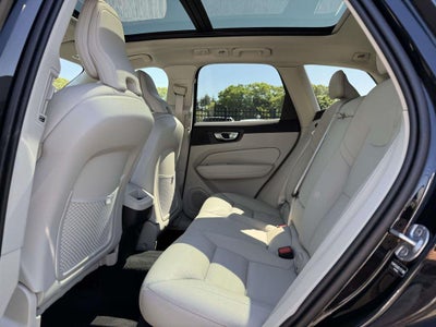2025 Volvo XC60 B5 Core