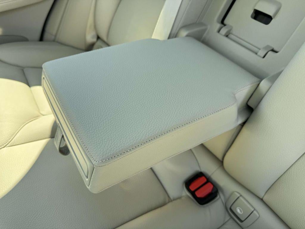 2025 Volvo XC60 B5 Core