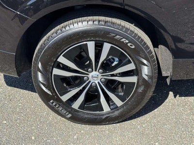 2025 Volvo XC60 B5 Core