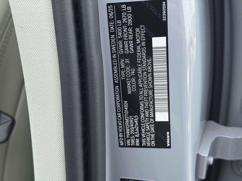 2026 Volvo XC60 B5 Ultra