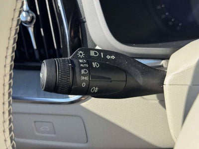 2025 Volvo XC60 B5 Ultra