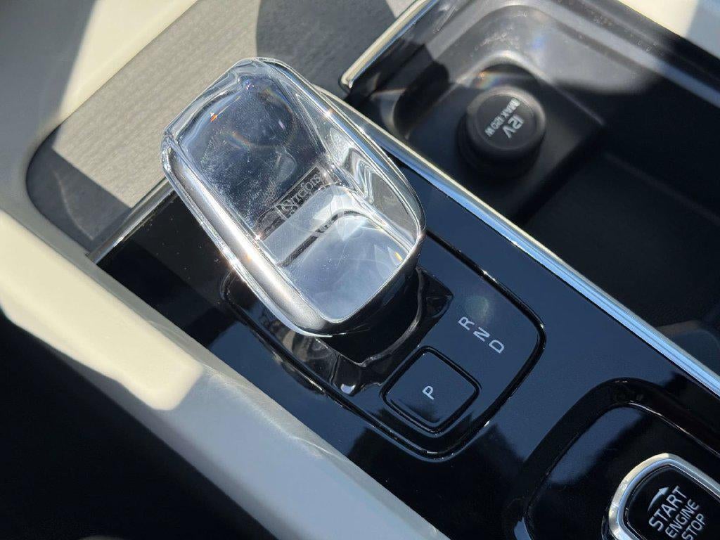 2025 Volvo XC60 B5 Ultra