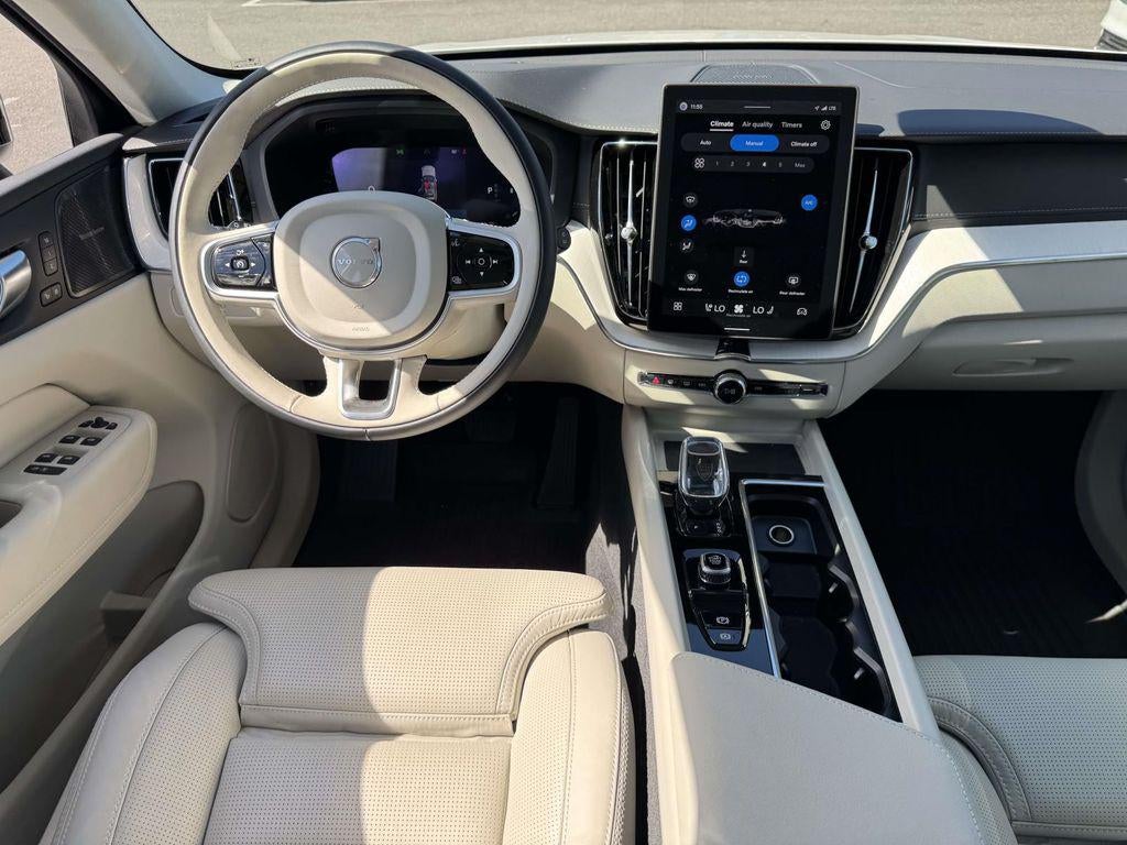 2026 Volvo XC60 B5 Ultra