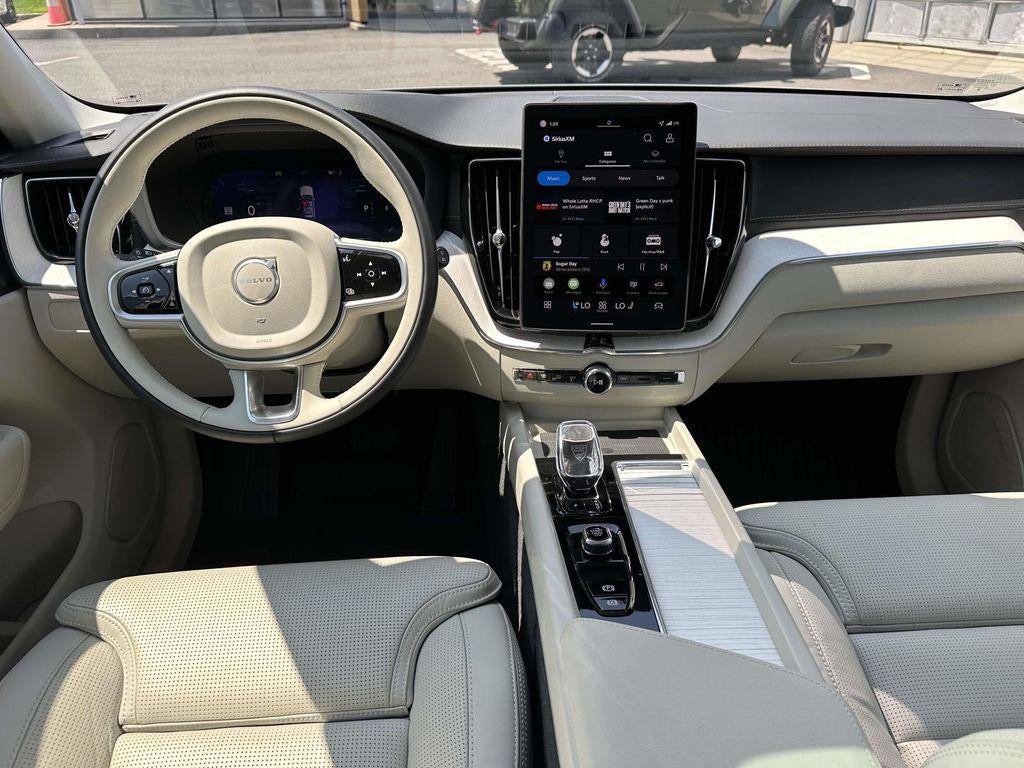 2026 Volvo XC60 B5 Ultra