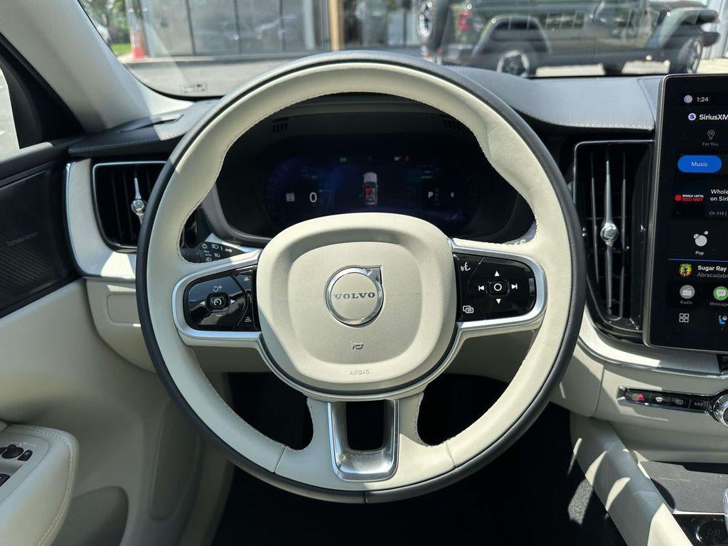 2026 Volvo XC60 B5 Ultra