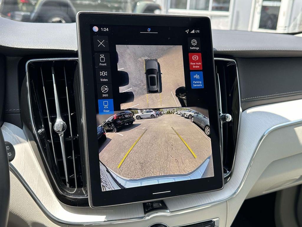 2026 Volvo XC60 B5 Ultra