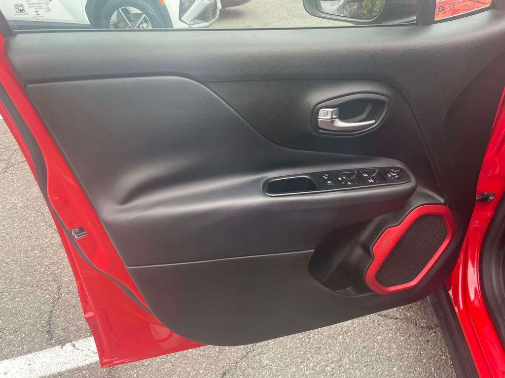 2015 Jeep Renegade Trailhawk