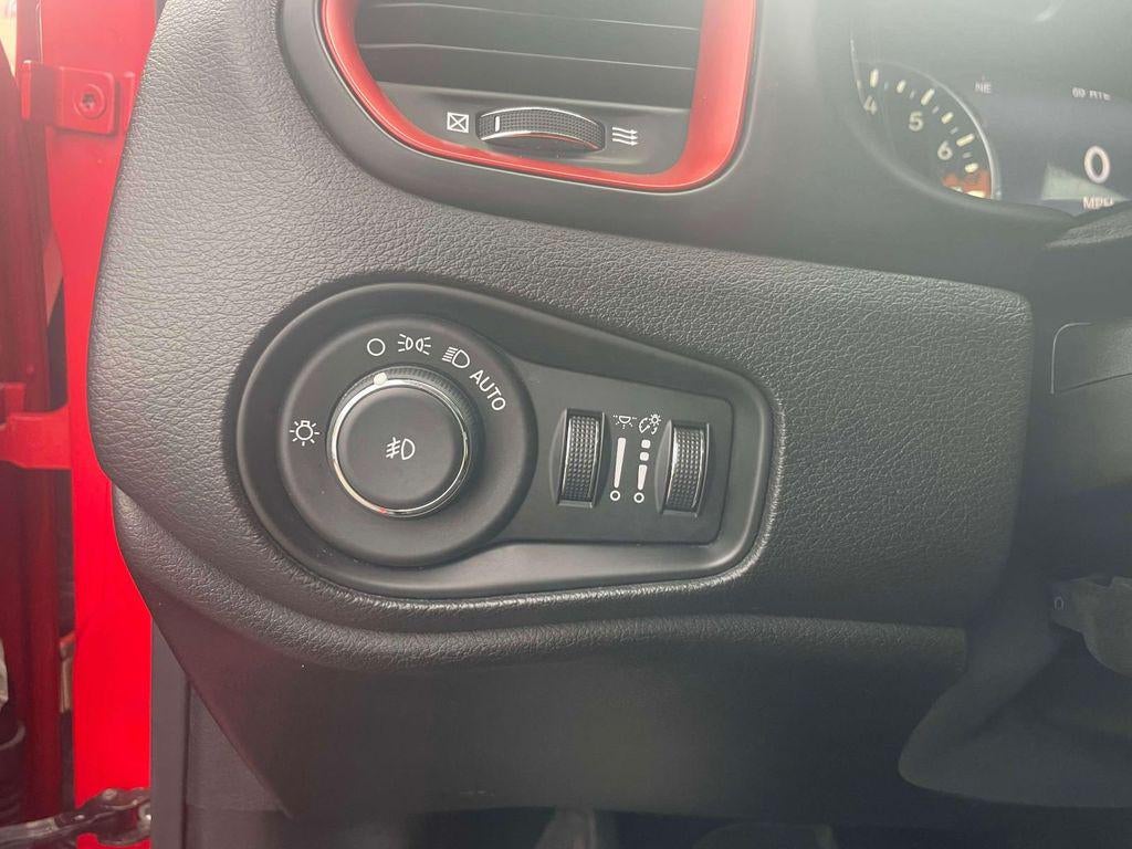 2015 Jeep Renegade Trailhawk