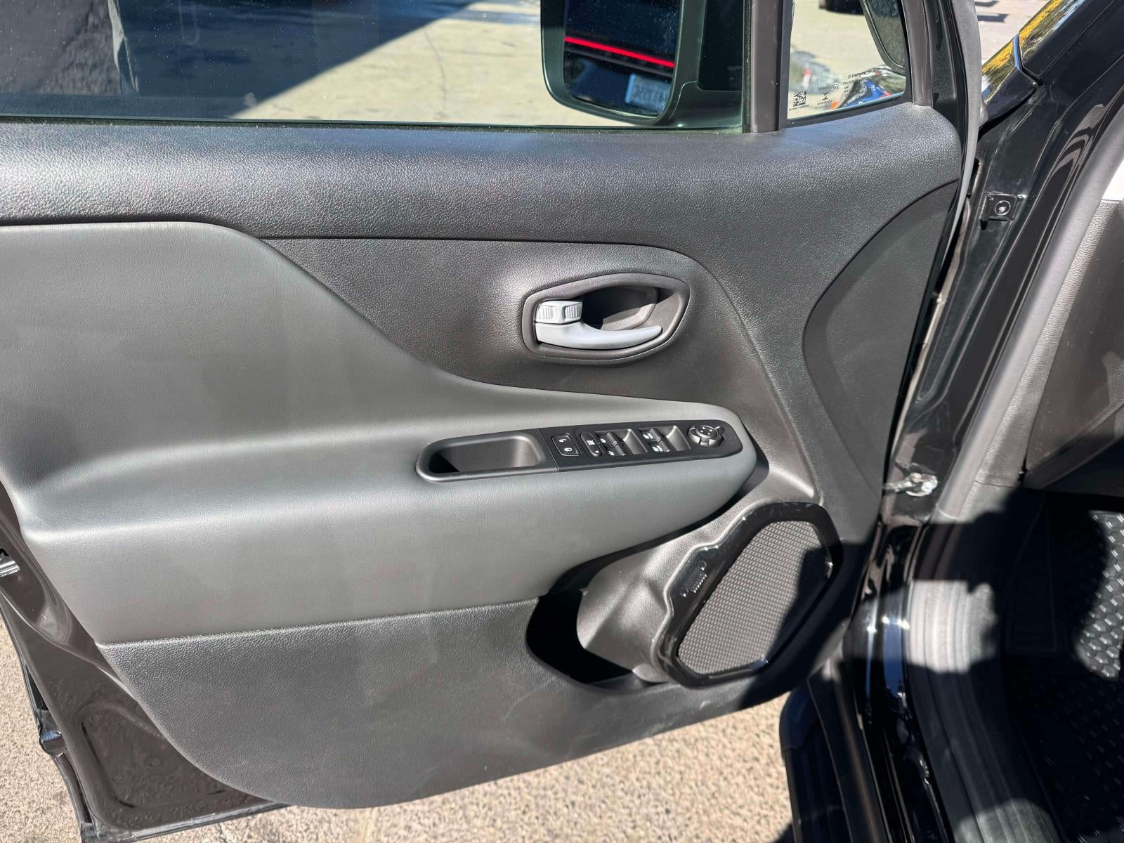 2023 Jeep Renegade Altitude 4x4
