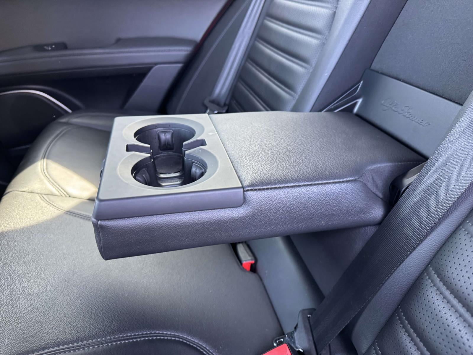 2023 Alfa Romeo Stelvio Veloce AWD