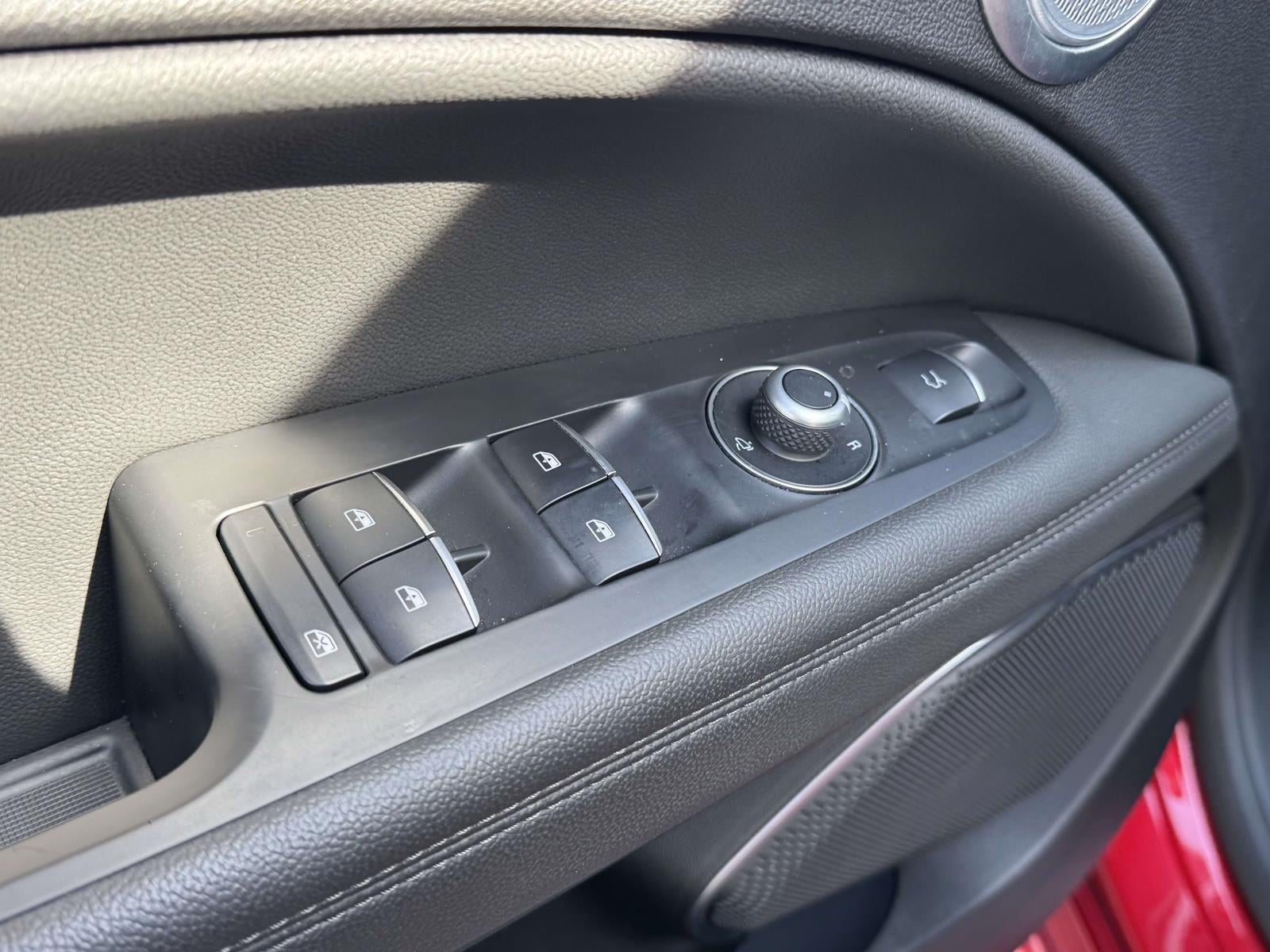 2023 Alfa Romeo Stelvio Veloce AWD