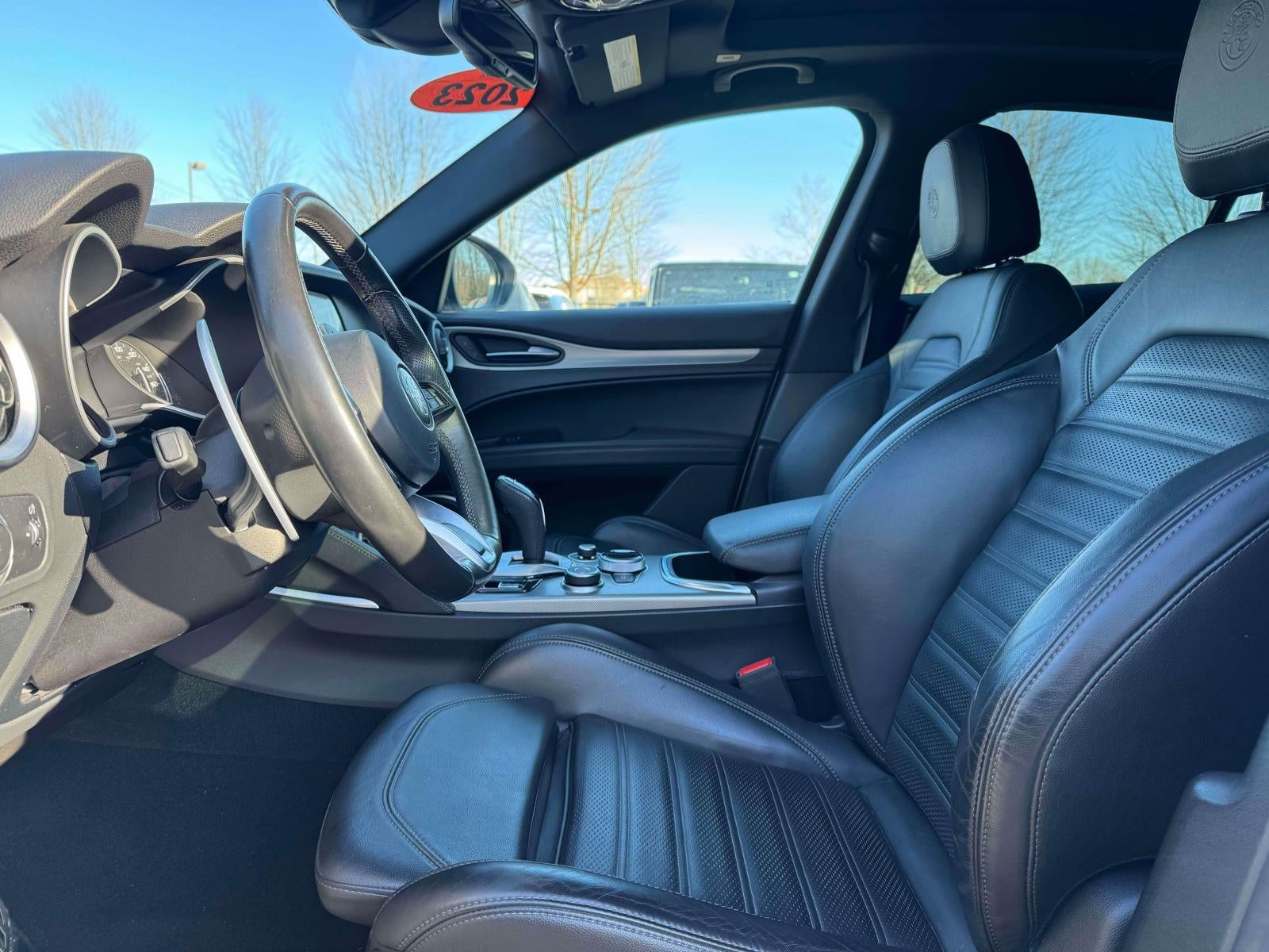 2023 Alfa Romeo Stelvio Veloce AWD