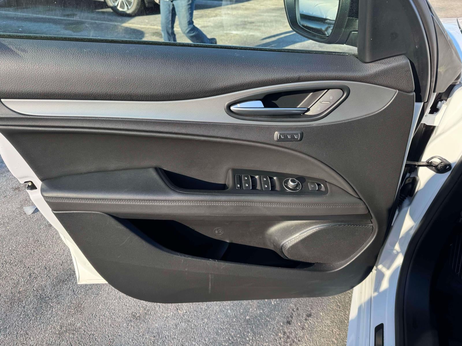 2023 Alfa Romeo Stelvio Veloce AWD