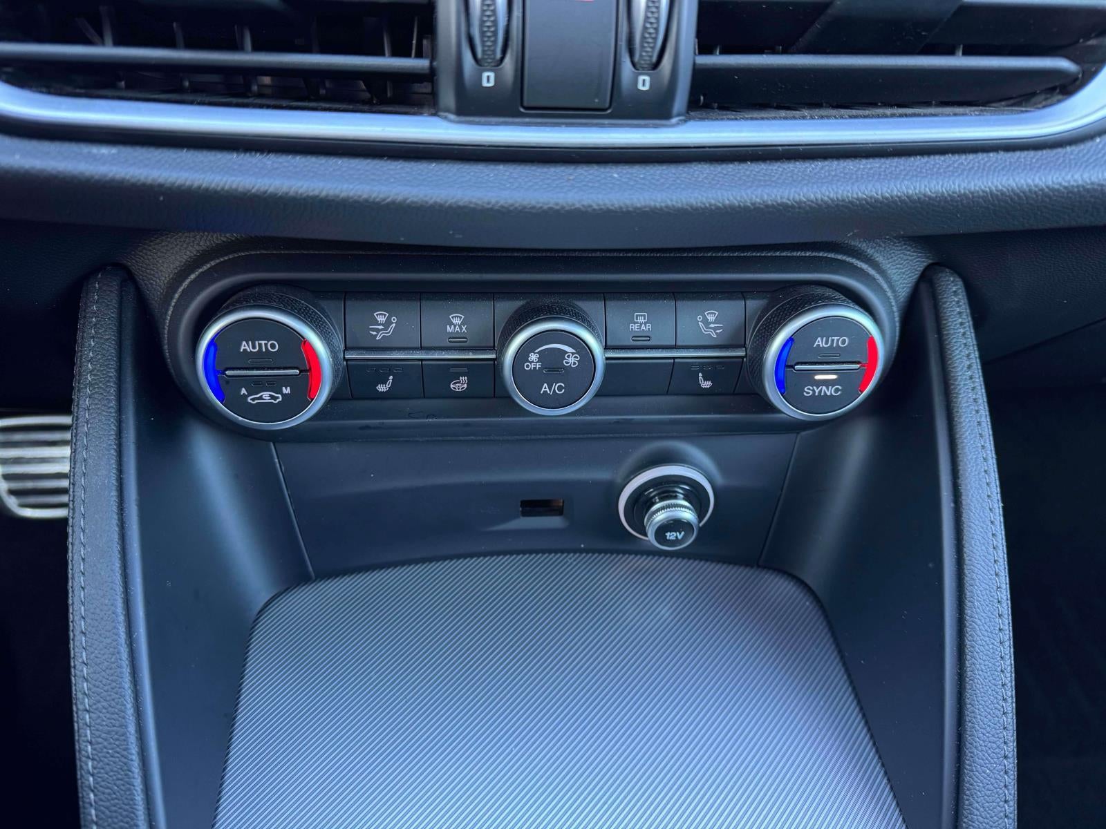 2023 Alfa Romeo Stelvio Veloce AWD